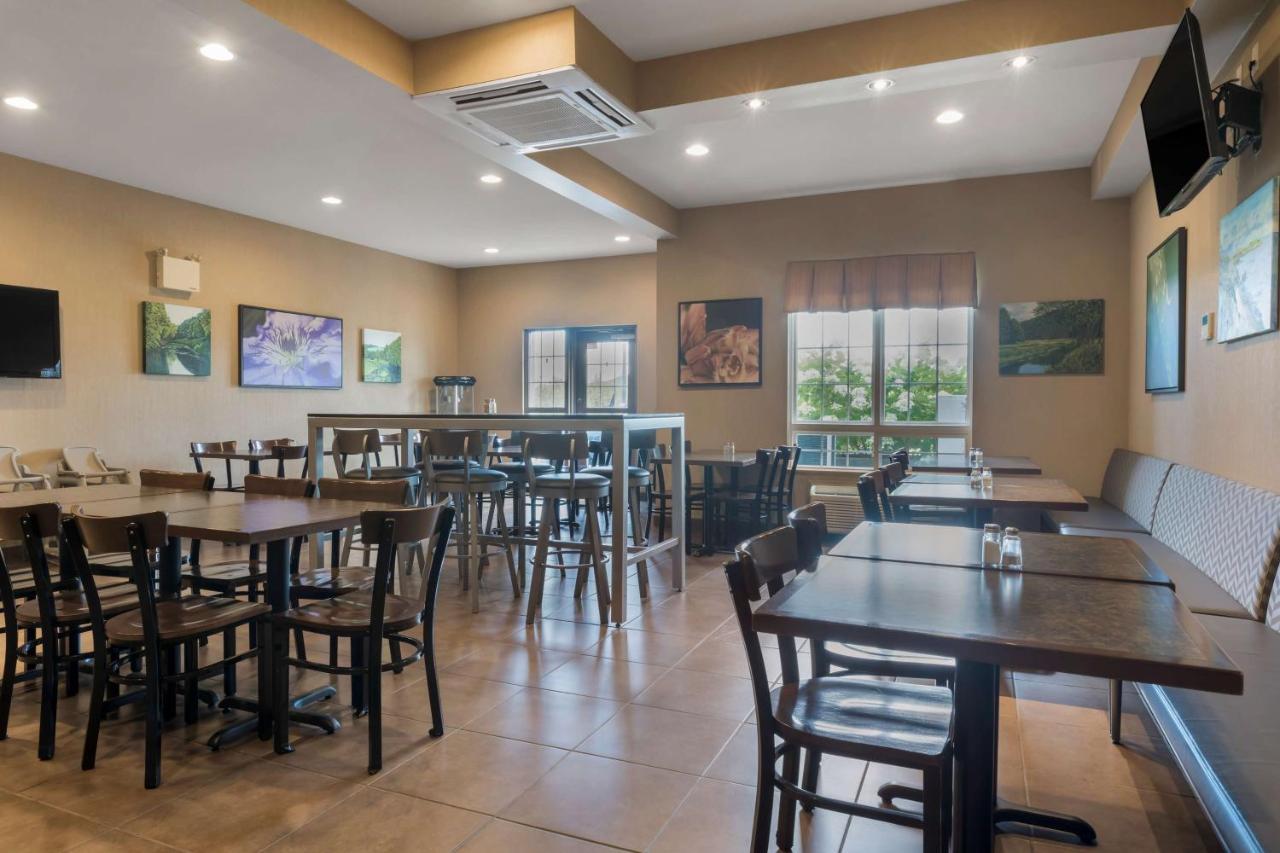 Best Western Plus Saint John Hotel & Suites Bagian luar foto