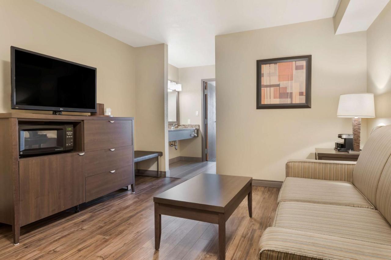 Best Western Plus Saint John Hotel & Suites Bagian luar foto