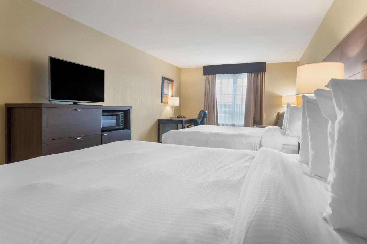 Best Western Plus Saint John Hotel & Suites Bagian luar foto